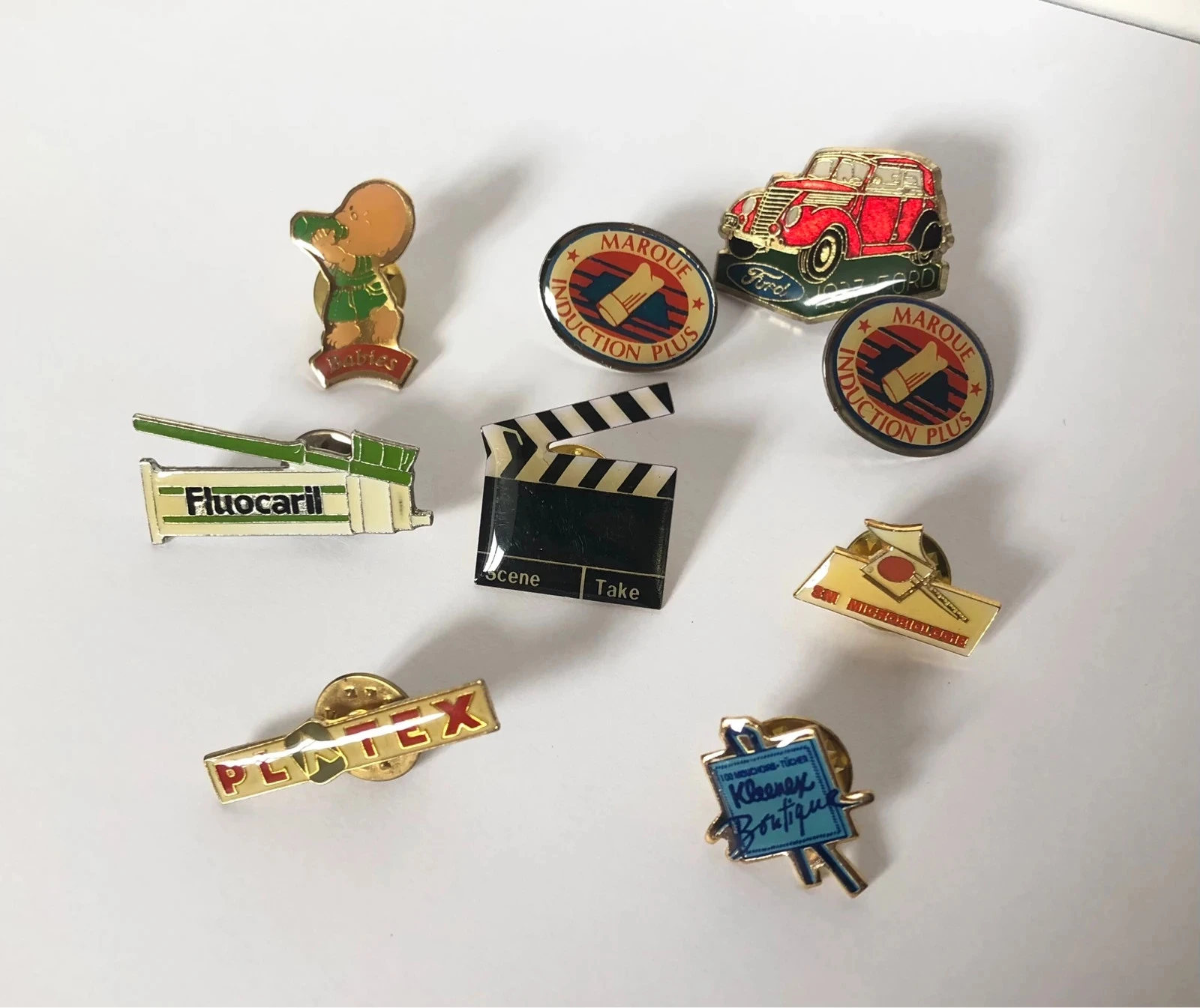 Lot de 9 Pin's Vintage - Marques, Cinéma & Nostalgie (Années 90)
